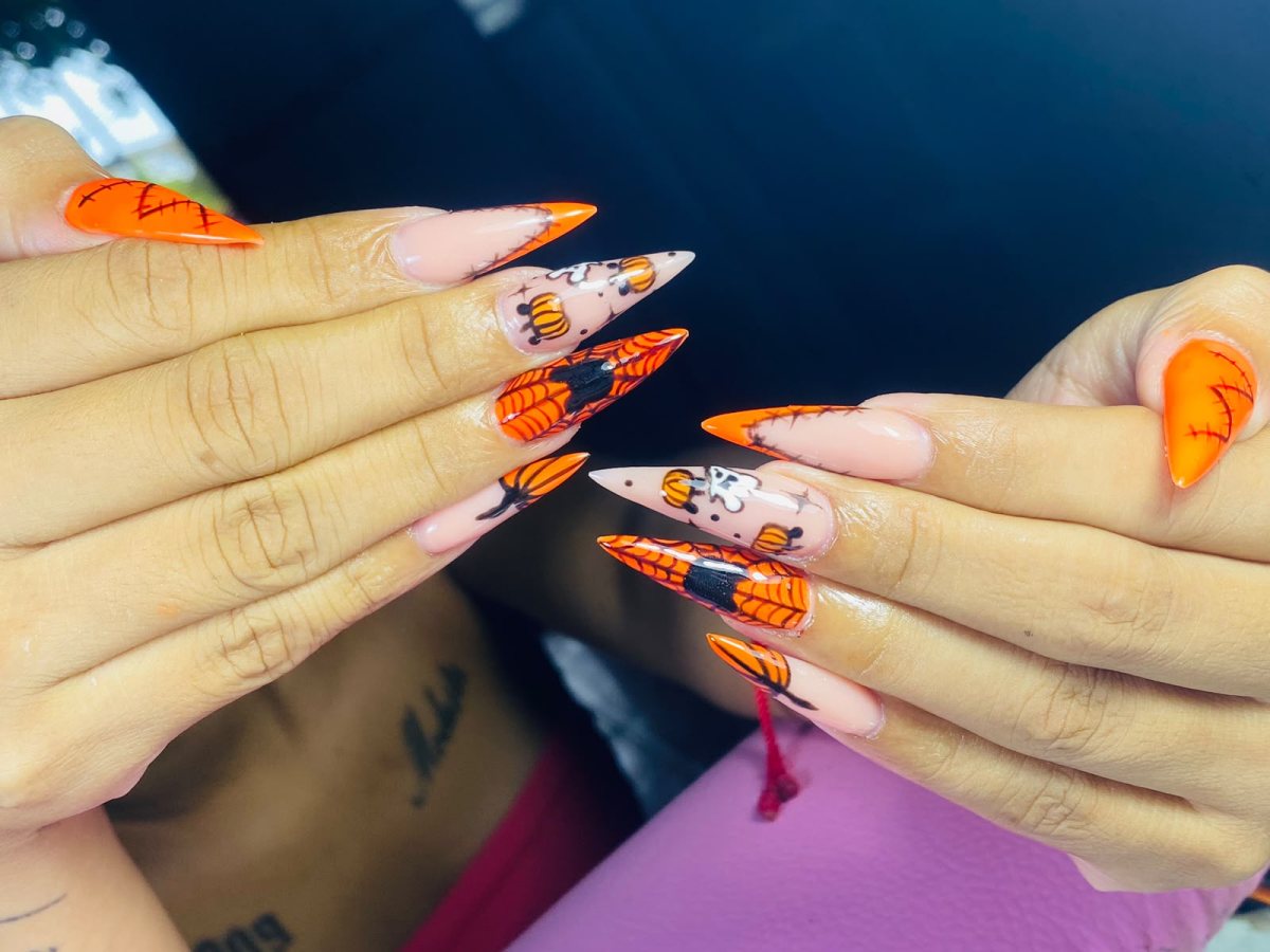 Portada de Peyton´s Nails